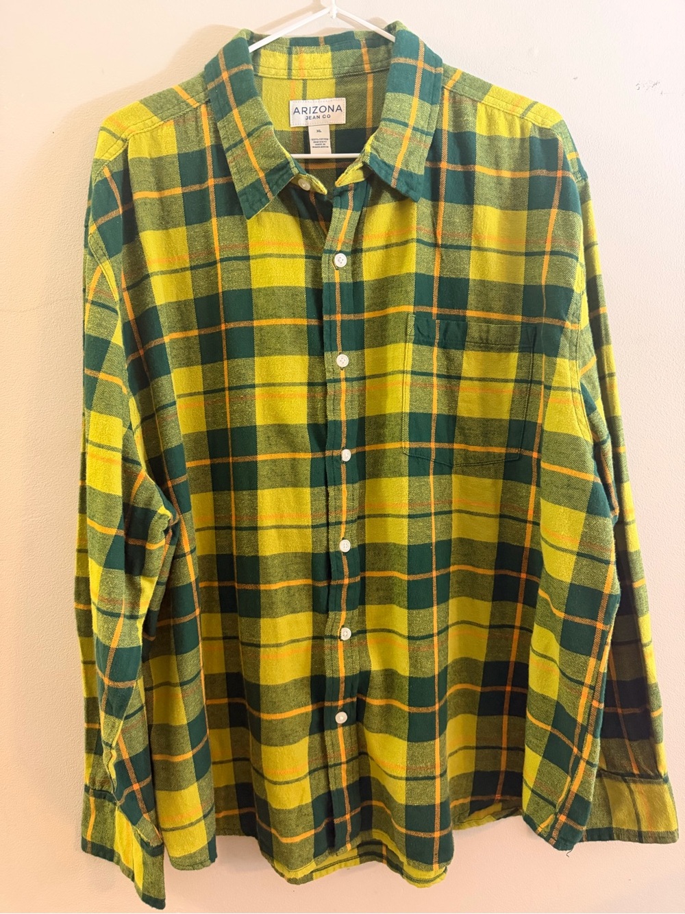 Arizona Jean Company Men's Yellow & Green Plaid Button-Up Shirt
